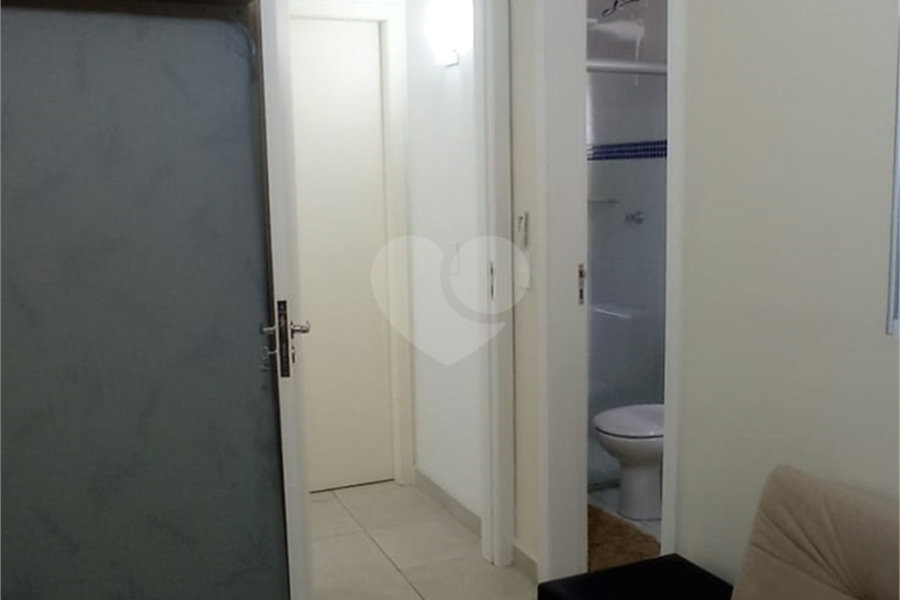Casa à venda com 2 suítes no condomínio Residencial Pavoni I, São Paulo - SP