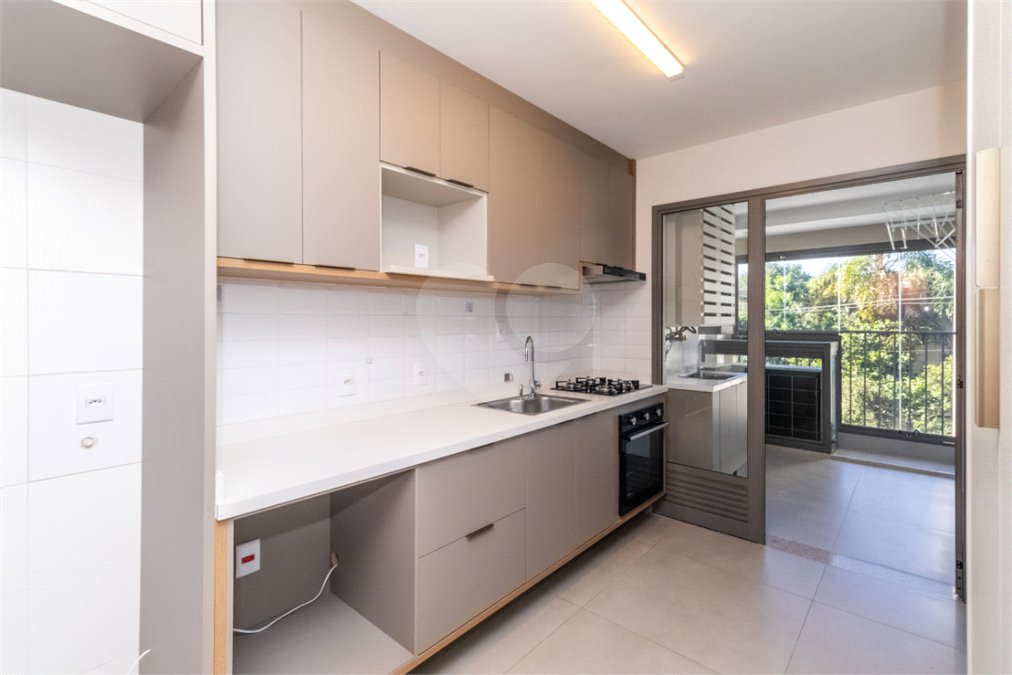 Apartamento à venda com 3 suítes em Campo Belo, São Paulo, SP