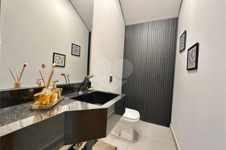 Condomínio à venda com 4 quartos, sendo 3 suítes,  em Bairro da Vossoroca, Sorocaba, SP