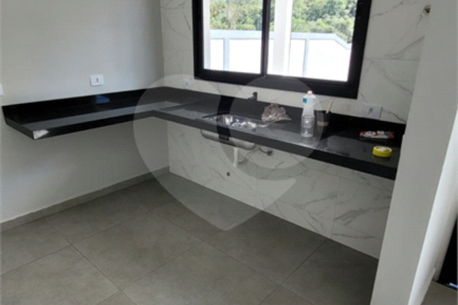 Casa à venda com 3 quartos, sendo 1 suíte, em Pedra Vermelha (terra Preta), Mairiporã, SP