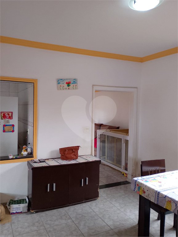 Casa à venda com 3 quartos, sendo 1 suíte,  em Mogi Moderno, Mogi das Cruzes, SP