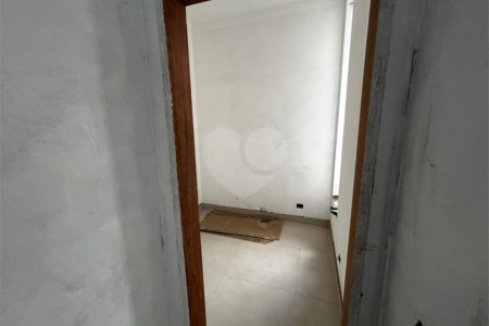 Casa à venda com 3 quartos, sendo 1 suíte,  no condomínio Lago dos Ipês, Itapetininga - SP