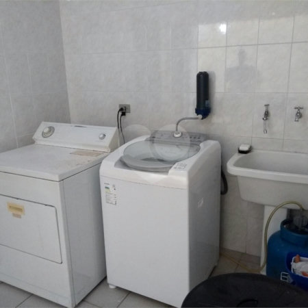 Sobrado à venda com 4 quartos, sendo 2 suítes, em Bosque da Saúde, São Paulo, SP