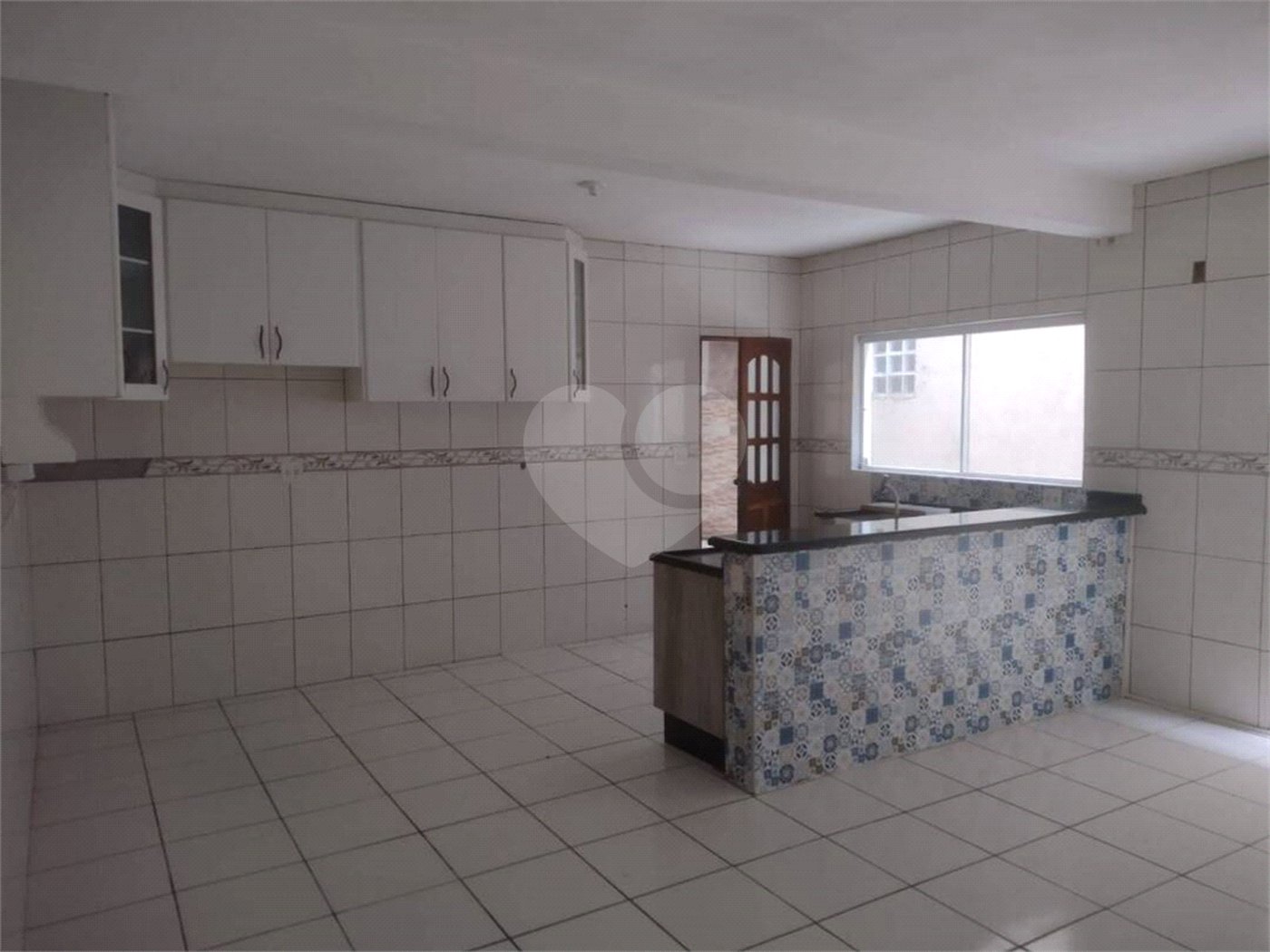 Casa à venda com 5 quartos, sendo 1 suíte, em Jardim Márcia, Suzano, SP