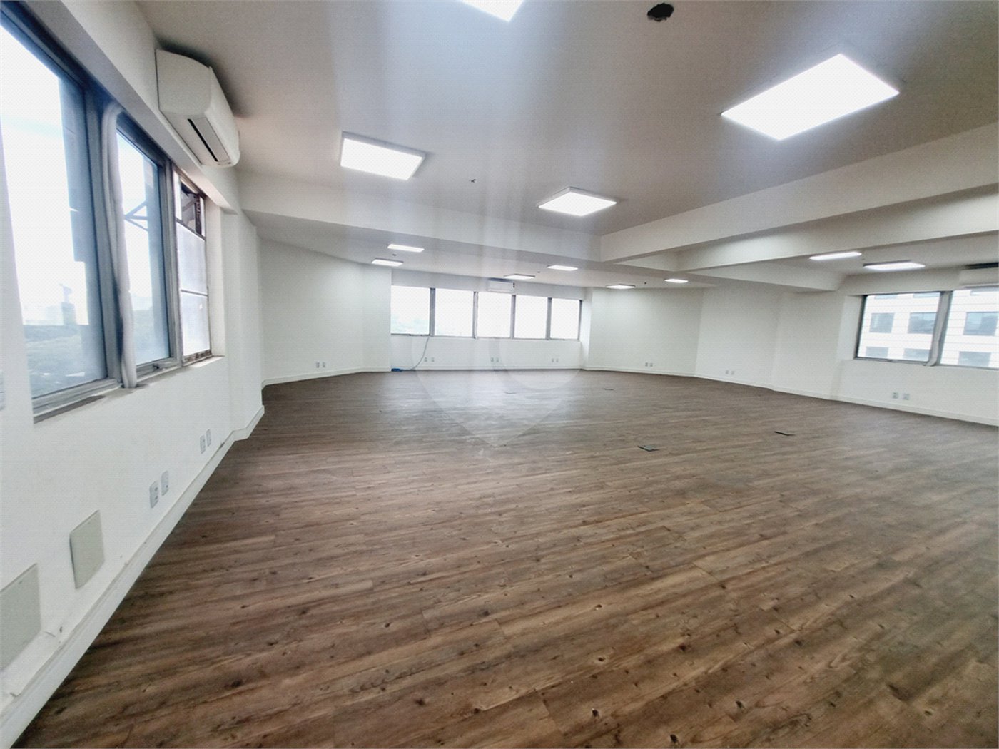 Sala à venda ou para alugar em Cidade Monções, São Paulo, SP
