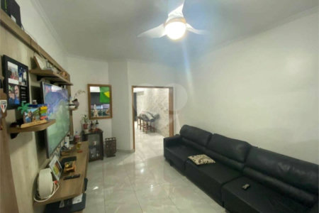 Casa à venda com 3 quartos, sendo 1 suíte, em Cidade Líder, São Paulo, SP