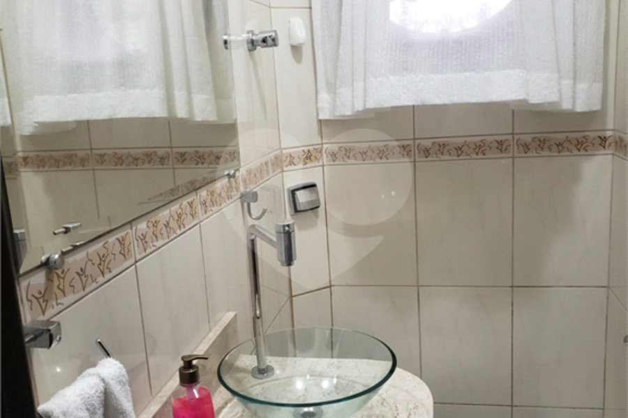 Casa à venda com 3 suítes no condomínio Alpes da Cantareira, Mairiporã - SP