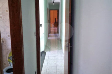Casa à venda com 3 quartos, sendo 1 suíte,  em Jardim Bonfiglioli, São Paulo, SP