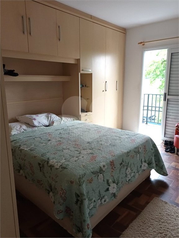 Sobrado à venda com 3 quartos, sendo 1 suíte,  em Parque Peruche, São Paulo, SP