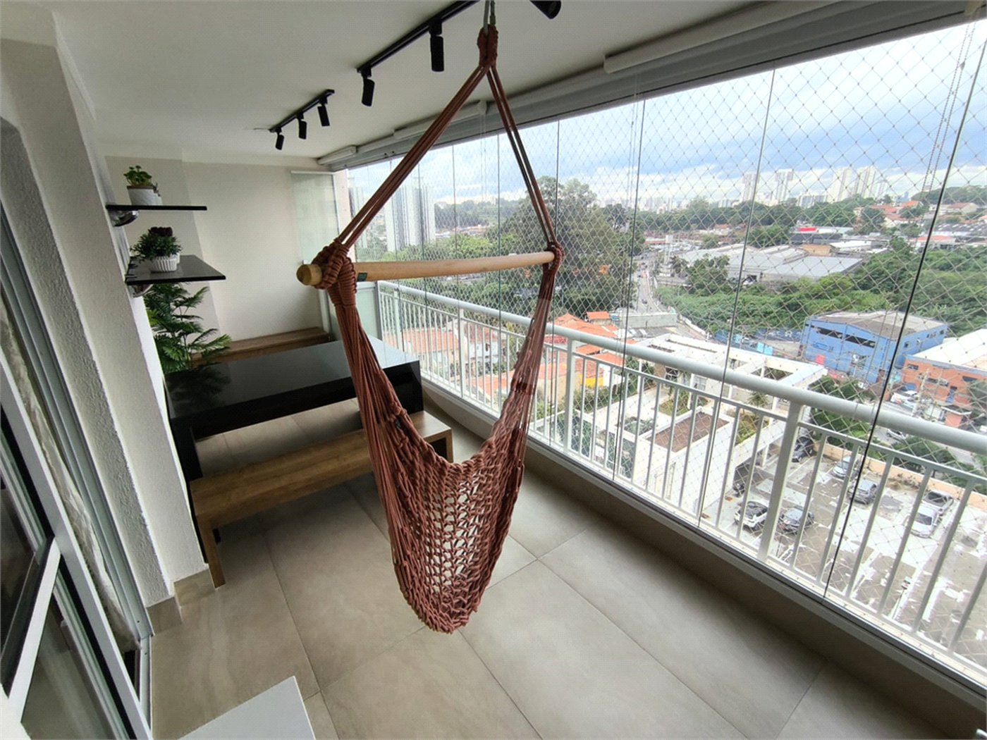 Apartamento à venda com 3 quartos, sendo 1 suíte, em Jardim Vazani, São Paulo, SP