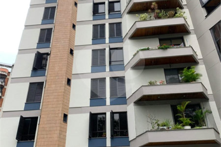 Apartamento à venda com 4 quartos, sendo 2 suítes, em Real Parque, São Paulo, SP