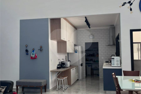 Casa à venda com 3 quartos, sendo 1 suíte, no condomínio Cond Laguna, Indaiatuba - SP