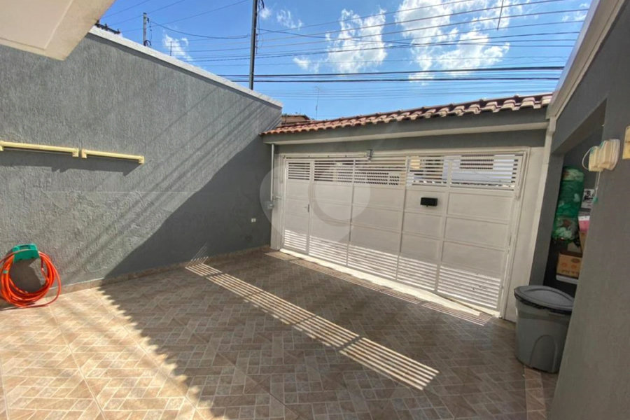 Sobrado à venda com 2 quartos em Tremembé, São Paulo, SP