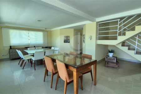 Casa à venda com 6 quartos, sendo 4 suítes, em Ferradura, Armação dos Búzios, RJ