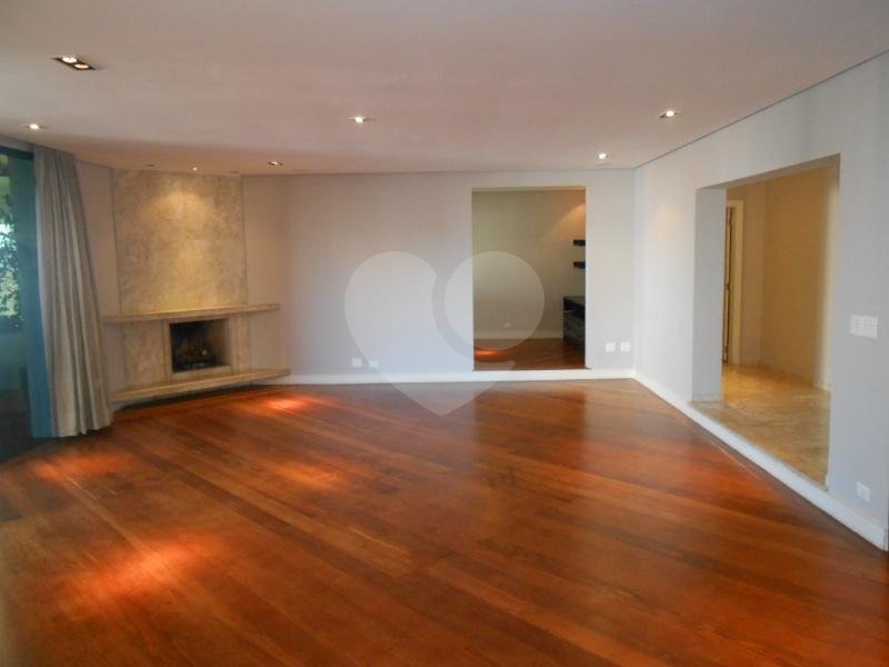 Apartamento à venda com 4 suítes em Vila Suzana, São Paulo, SP