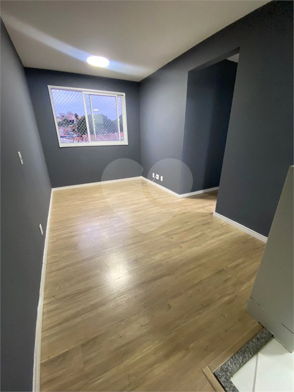 Apartamento à venda com 2 quartos em Vila Zat, São Paulo, SP