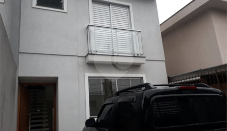 Sobrado à venda com 3 quartos, sendo 1 suíte,  em Tremembé, São Paulo, SP