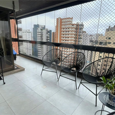 Muito próximo ao Graded School