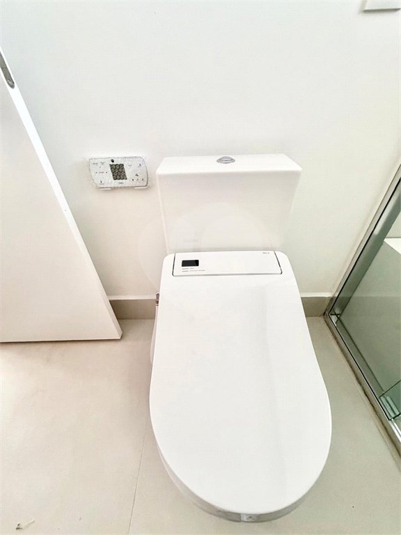 Apartamento à venda com 3 suítes em Campo Belo, São Paulo, SP