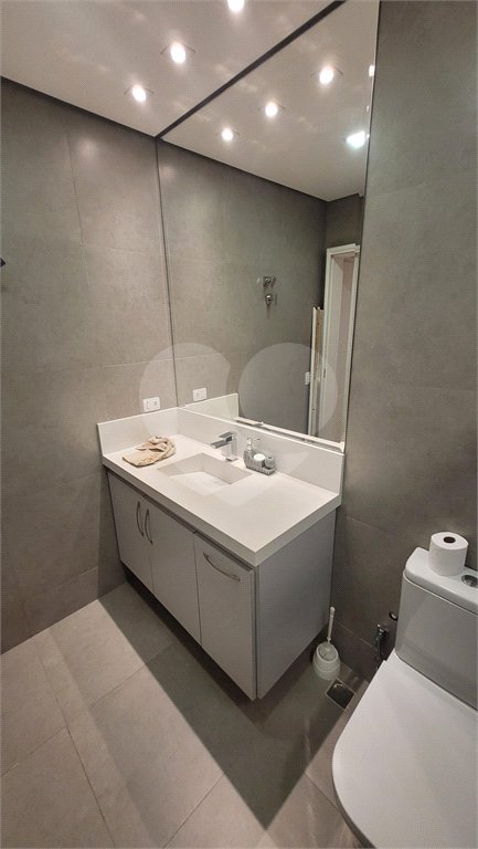 Casa Térrea à venda com 5 quartos, sendo 2 suítes, em Água Fria, São Paulo, SP