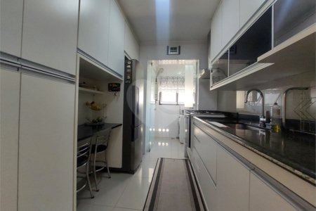 Apartamento à venda com 3 quartos, sendo 1 suíte, em Lapa, São Paulo, SP