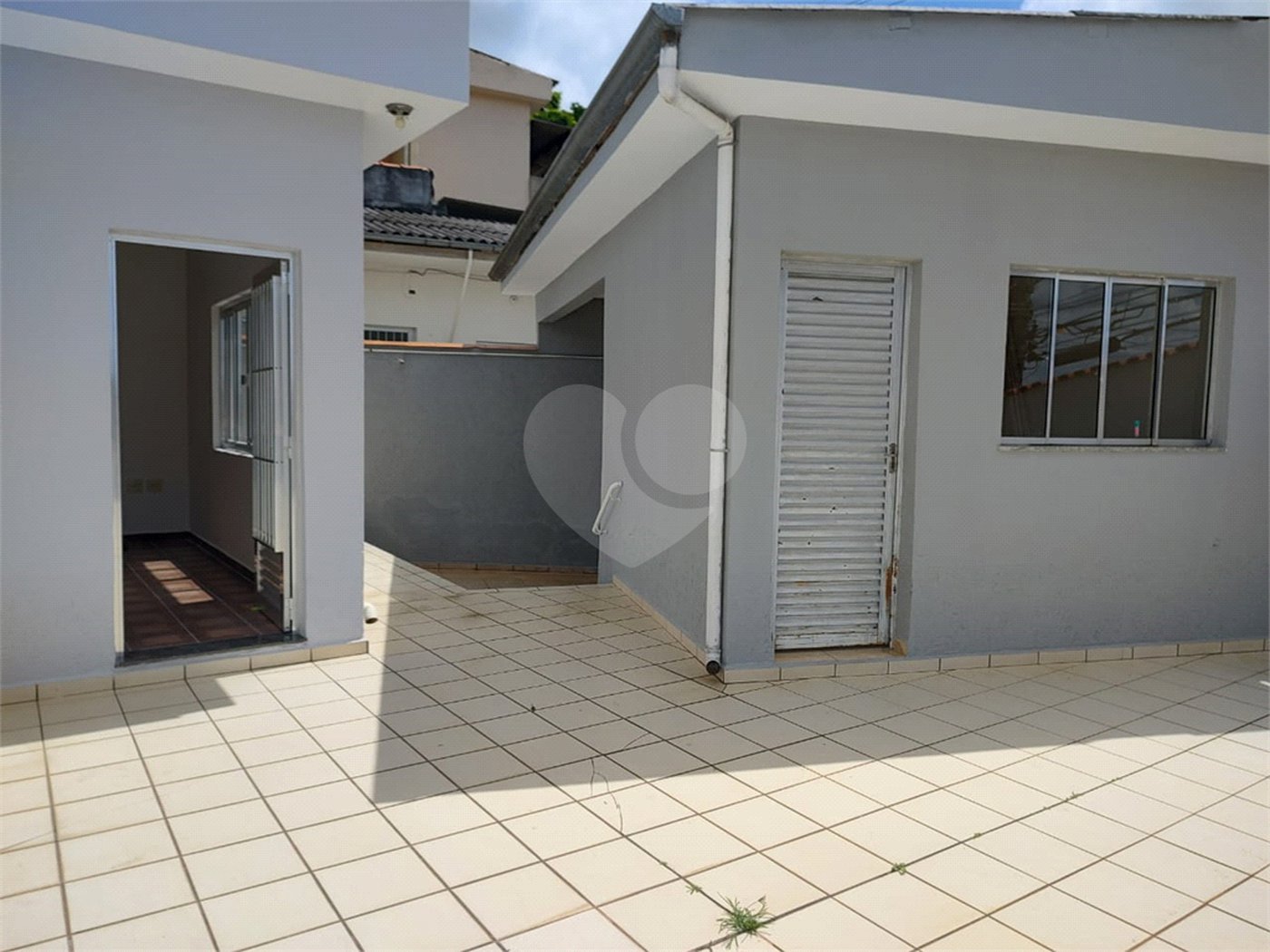 Casa à venda com 3 quartos, sendo 1 suíte,  em Jardim Cintia, Mogi das Cruzes, SP