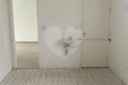 Sobrado à venda com 5 quartos, sendo 1 suíte, em Nova Piraju, São Paulo, SP