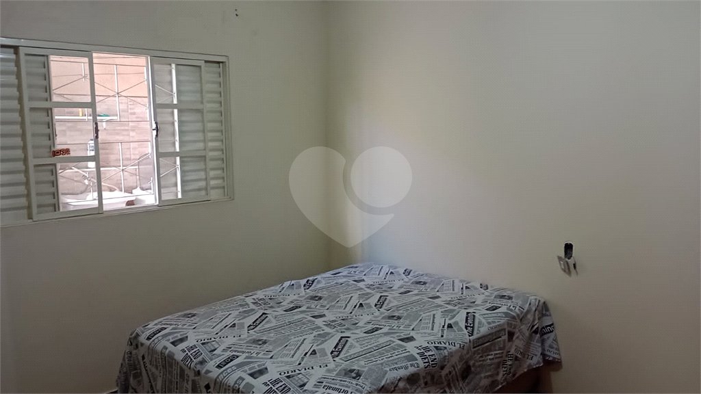 Sobrado à venda com 4 quartos, sendo 1 suíte,  em Parque das Paineiras, Sorocaba, SP