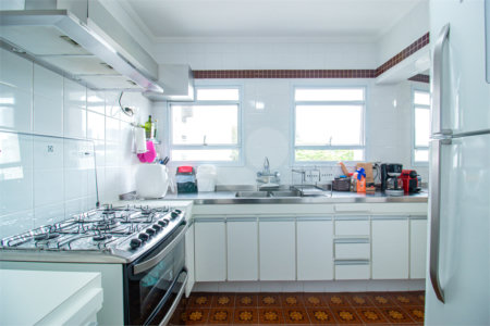Apartamento à venda com 4 quartos, sendo 3 suítes, em Chácara Santo Antônio, São Paulo, SP