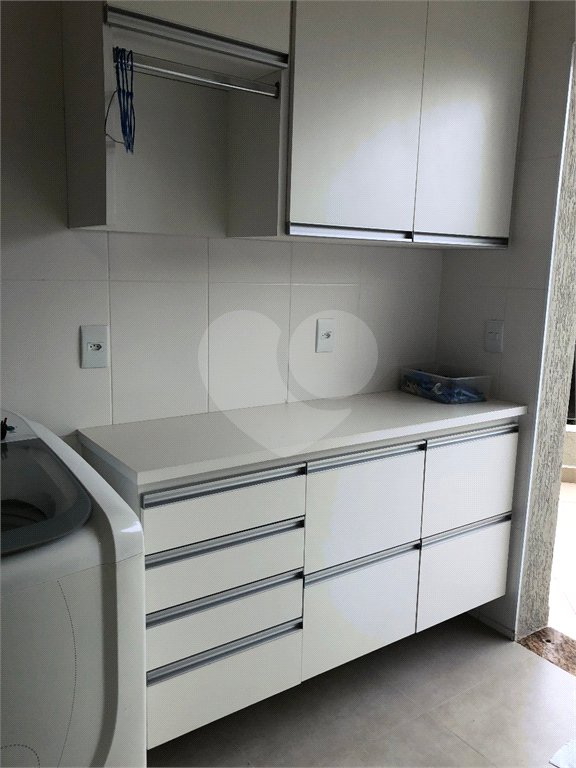 Casa à venda com 3 quartos, sendo 1 suíte, no condomínio Alpes de Vinhedo, Vinhedo - SP