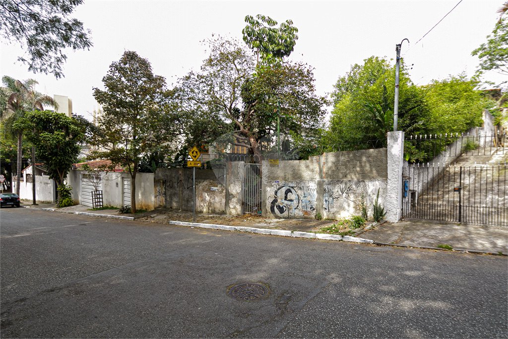 Terreno à venda em Jardim Prudência, São Paulo, SP