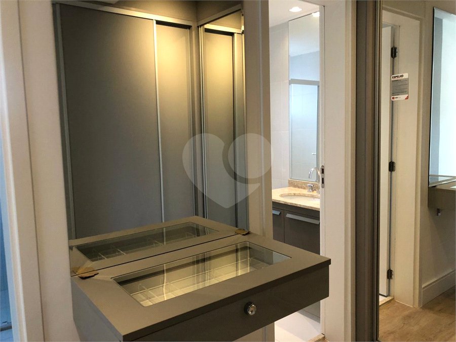 Apartamento à venda ou para alugar com 3 suítes em Santo Amaro, São Paulo, SP