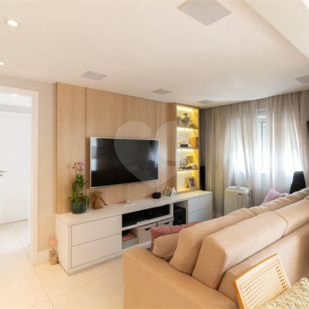 Apartamento à venda com 2 quartos, sendo 1 suíte,  em Vila Sônia, São Paulo, SP