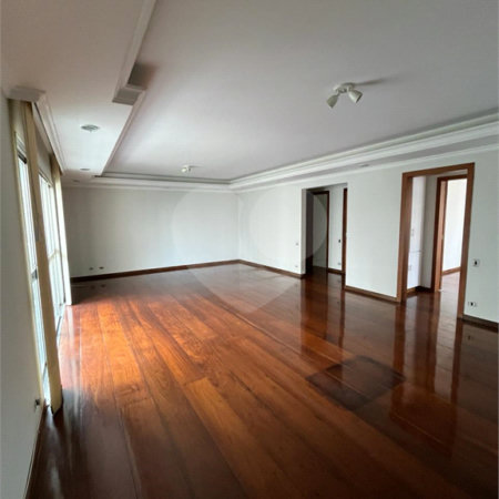 Apartamento à venda com 3 suítes em Aclimação, São Paulo, SP