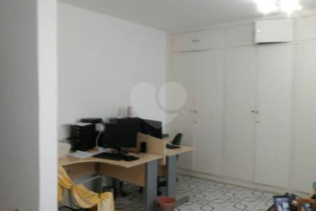 Casa à venda com 3 quartos, sendo 1 suíte, em Vila Mariana, São Paulo, SP