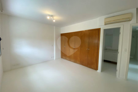 Apartamento para alugar com 3 quartos, sendo 1 suíte, em Jardim Europa, São Paulo, SP