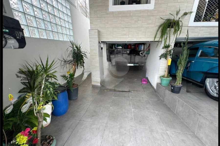Sobrado à venda com 4 quartos, sendo 1 suíte, em Vila Gustavo, São Paulo, SP