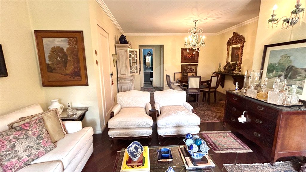 Apartamento à venda com 3 suítes em Vila Suzana, São Paulo, SP
