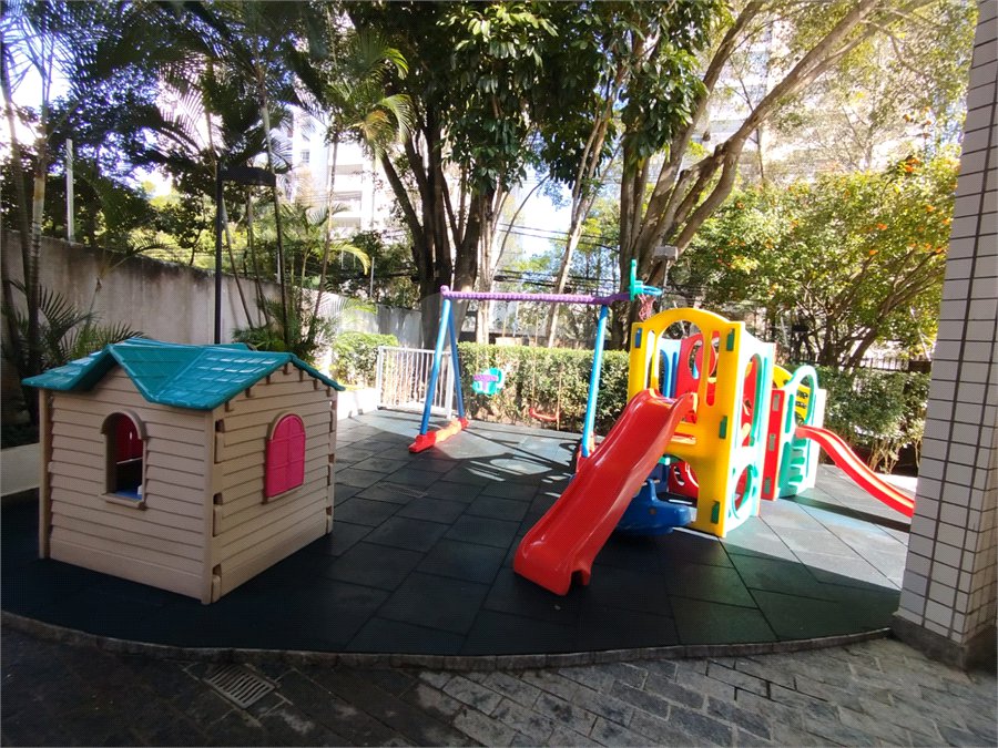 Apartamento para alugar com 3 quartos, sendo 1 suíte, em Morumbi, São Paulo, SP