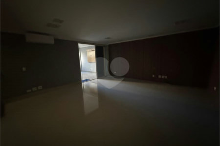 Triplex à venda ou para alugar com 3 quartos, sendo 1 suíte, em Santana, São Paulo, SP