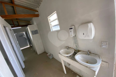 Salão para alugar em Vila Amorim, Suzano, SP
