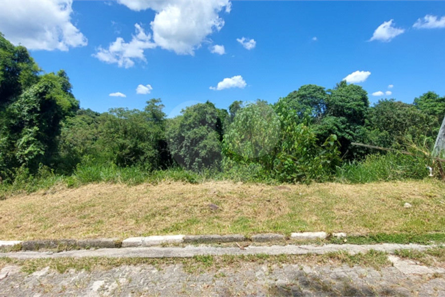 Terreno à venda no condomínio Parque Suiça, Caieiras - SP