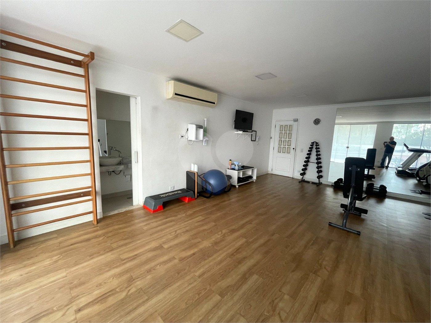 Apartamento à venda com 3 quartos, sendo 1 suíte,  em Brooklin Paulista, São Paulo, SP