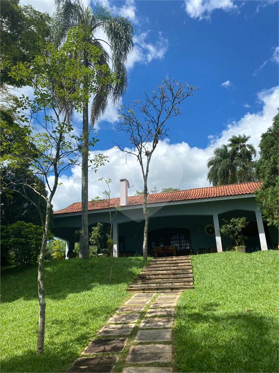 Sítio à venda com 4 quartos, sendo 3 suítes, em Aguas de Igaratá, Igaratá, SP
