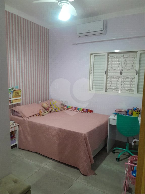 Casa à venda com 3 quartos, sendo 1 suíte, em Recanto das Flores, Ribeirão Preto, SP