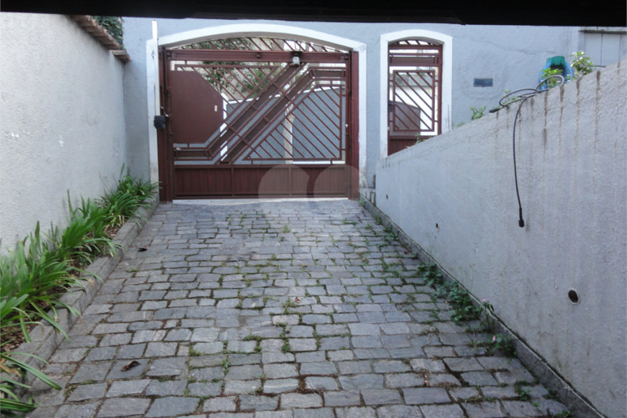 Sobrado à venda com 3 quartos, sendo 1 suíte, em Horto, São Paulo, SP