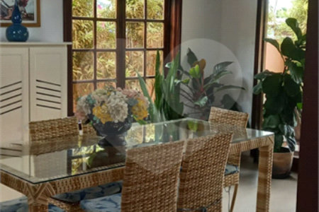 Casa à venda com 5 quartos, sendo 4 suítes, em Praia Rasa, Armação dos Búzios, RJ