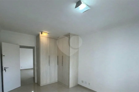 Apartamento de alto padrão com 128 m², 3 suítes, 2 vagas, vista para a piscina e lazer completo em condomínio clube no coração de Nova Petrópolis.