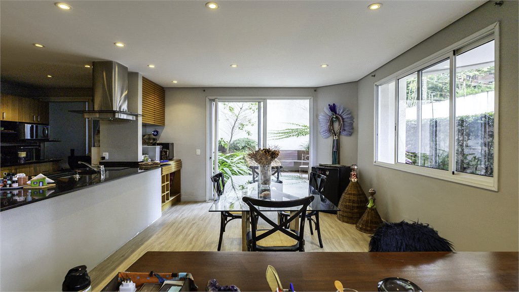 Apartamento para alugar com 1 suíte em Real Parque, São Paulo, SP