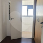 Apartamento à venda com 3 quartos, sendo 1 suíte, em Pinheiros, São Paulo, SP